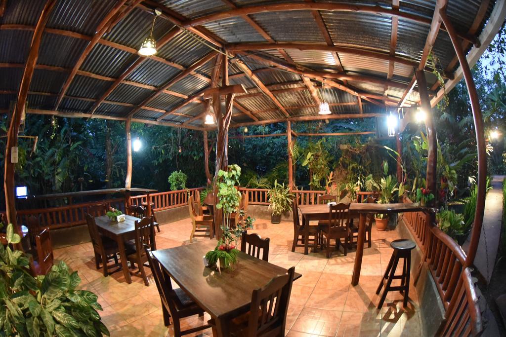 Finca Verde Lodge Bijagua Exteriör bild