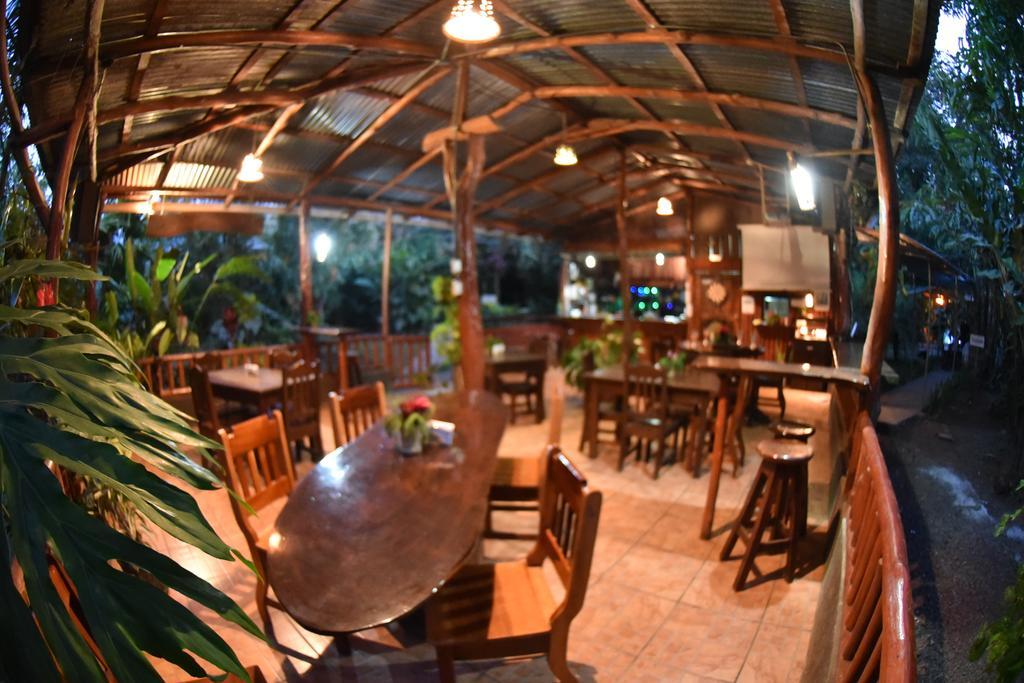 Finca Verde Lodge Bijagua Exteriör bild